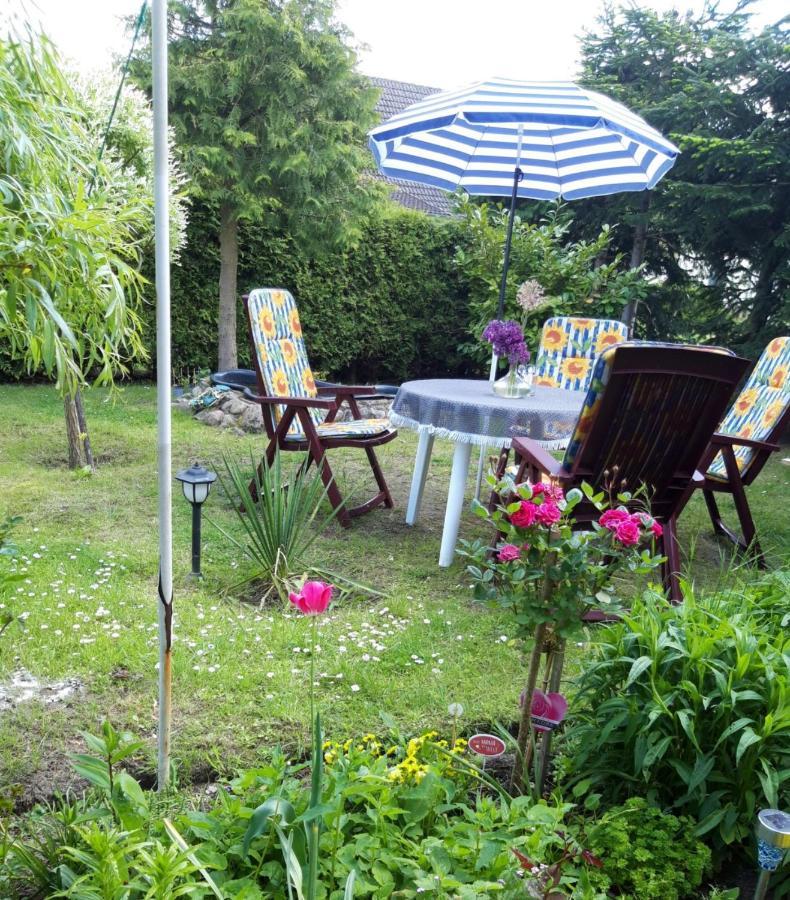 Zimmer Und Apartment Rosi Krakow am See Εξωτερικό φωτογραφία