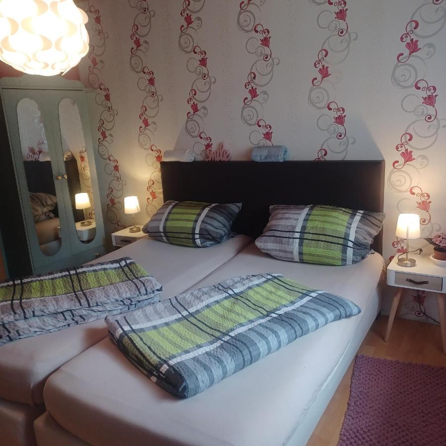 Zimmer Und Apartment Rosi Krakow am See Εξωτερικό φωτογραφία