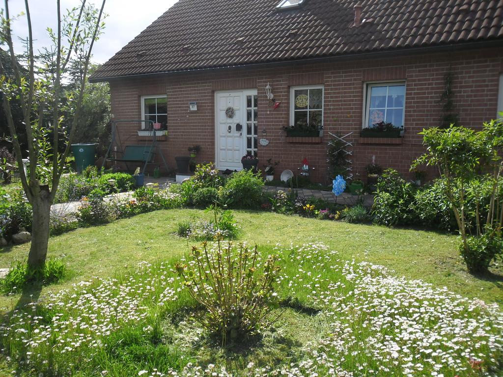 Zimmer Und Apartment Rosi Krakow am See Δωμάτιο φωτογραφία